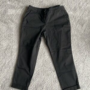 Tommy Bahama black ankle pants size 10